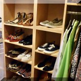 H10. Ladies' shoes. 